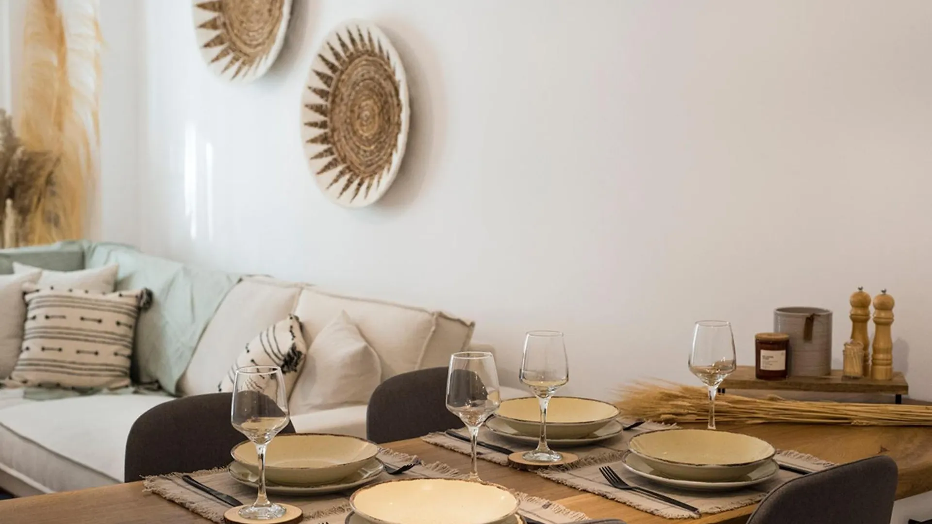 Apartment Lux Nomad Mgmt - Boem Super Central 2-Bedroom Flat Thessaloniki