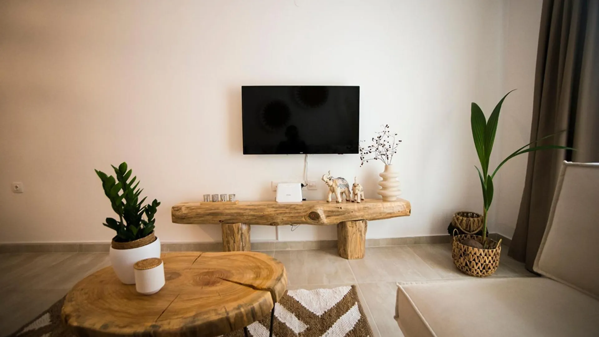 Lux Nomad Mgmt - Boem Super Central 2-Bedroom Flat Thessaloniki Apartment
